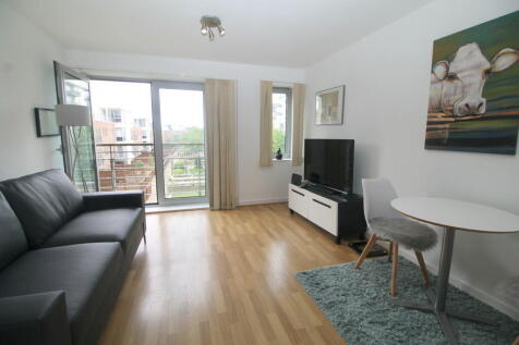 Brunswick House, Queen Street 1 bed flat for sale