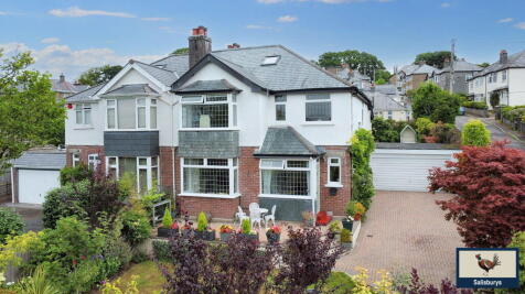 4 bedroom semi-detached house for sale