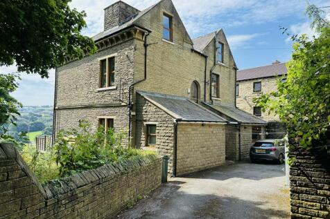 Thornton Road, Bradford BD13 8 bed detached house for sale