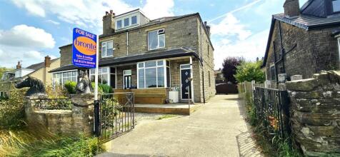 3 bedroom town house for sale