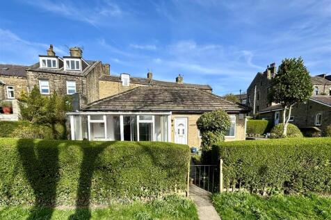 2 bedroom detached bungalow for sale
