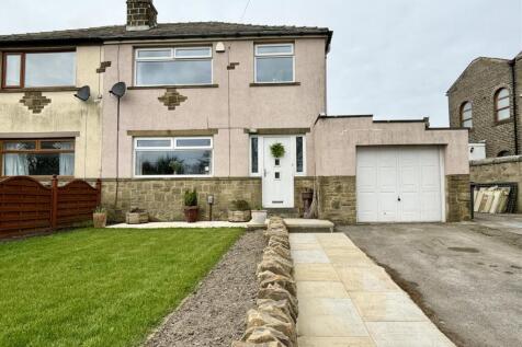 Halifax Road, Bradford BD13 3 bed semi