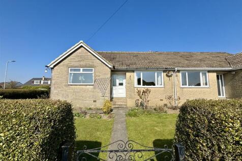 3 bedroom semi-detached bungalow for sale