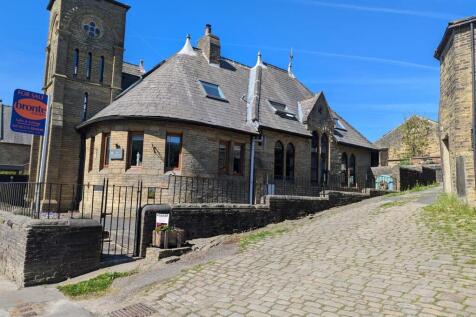 Catherine Slack, Bradford BD13 4 bed end of terrace house for sale