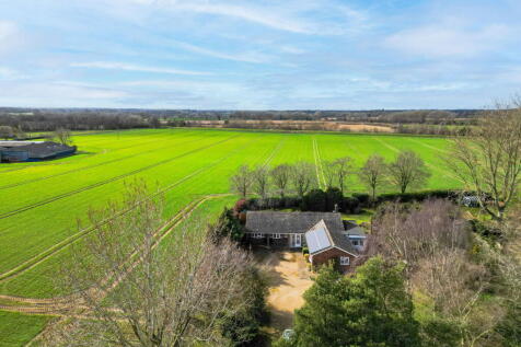 Norwich Road, Dickleburgh 4 bed detached bungalow for sale