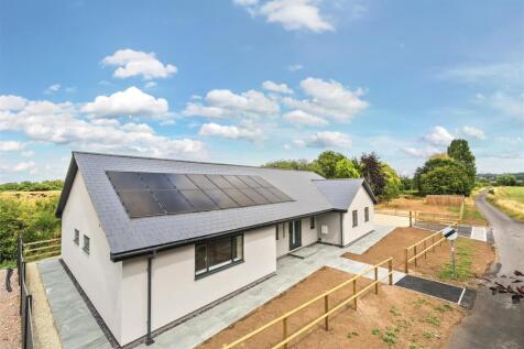 Lye Common, Christian Malford... 4 bed detached bungalow for sale