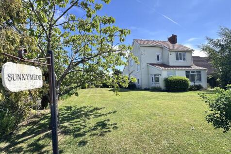 Middleton Road, Sadberge, DL2 1RN 3 bed detached house for sale