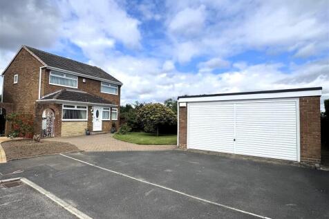 Syon Gardens, Norton, TS20 1QG 3 bed detached house for sale