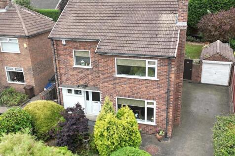 Woodmere Road, Whitehouse Farm... 3 bed detached house for sale