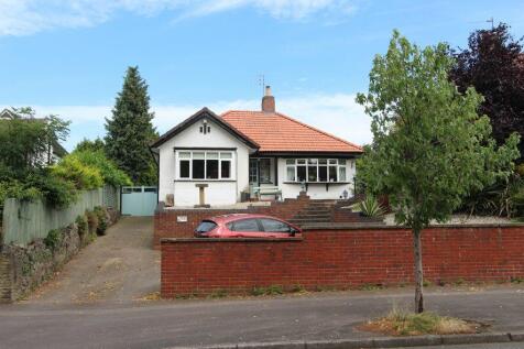 Compton Road, Compton, Wolverhampton... 3 bed detached bungalow for sale