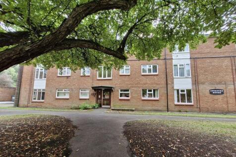St. Michaels Court, Tettenhall... 3 bed apartment for sale