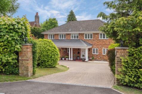 Penn 5 bed detached house for sale