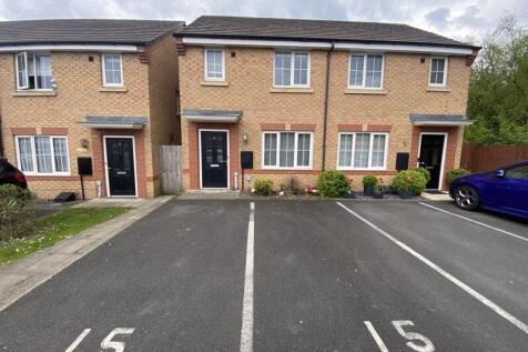 2 bedroom semi-detached house for sale