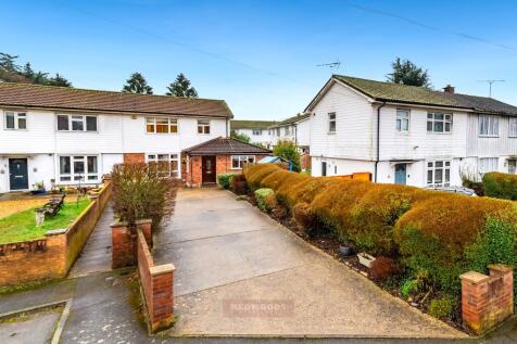 4 bedroom semi-detached house for sale