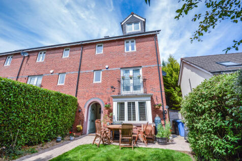 5 bedroom town house for sale