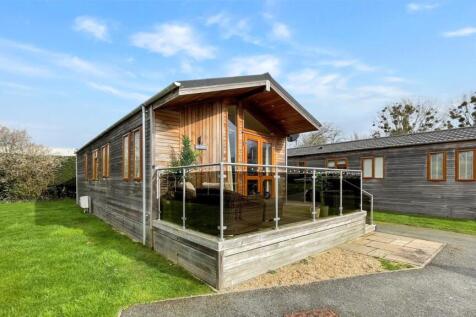 Harleyford Manor Estate, Marlow SL7 2 bed lodge for sale