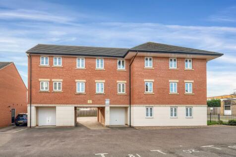 John Clare Close, Oakham 2 bed ground floor flat for sale