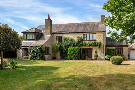 Kings Close, Market Overton 4 bed detached house for sale