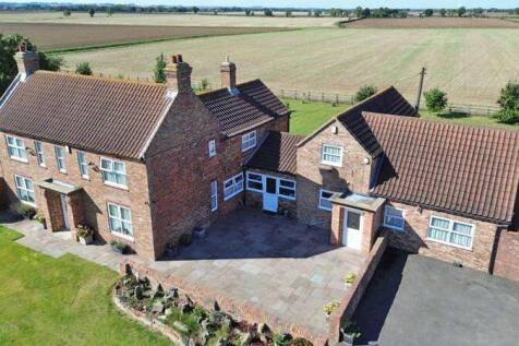 7 bedroom farm house for sale