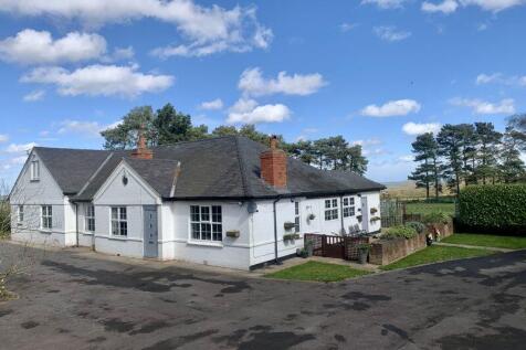 6 bedroom detached villa for sale