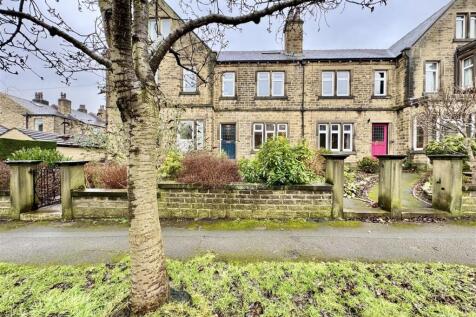 Elmfield Road, Birkby, Huddersfield... 4 bed terraced house for sale
