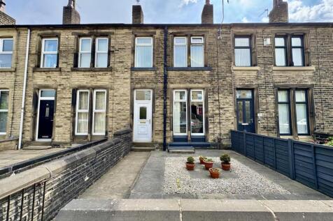 Luck Lane, Marsh, Huddersfield, HD1 4QU 3 bed terraced house for sale