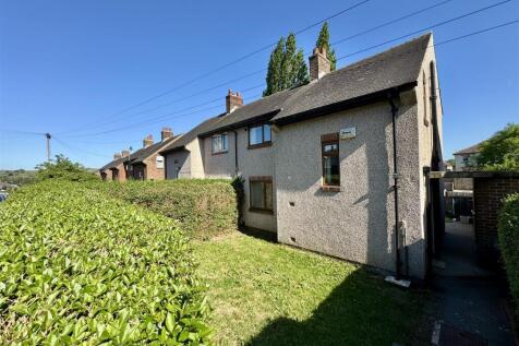 Cow Heys, Dalton, Huddersfield, HD5 9RG 3 bed semi
