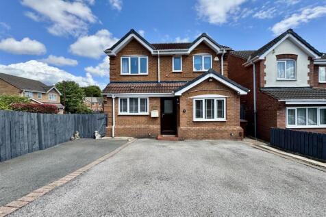 Robsons Drive, Dalton, Huddersfield... 4 bed detached house for sale