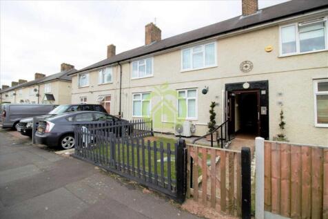 HUGE GARDEN, Durrell Road, Dagenham 2 bed apartment for sale