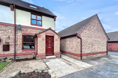 Hamble 3 bed end of terrace house for sale