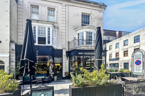 Latimer Street 1 bed flat for sale
