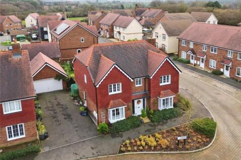 Keepsake Gardens, Bramley, Tadley... 5 bed detached house for sale
