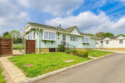 Forest Lane, Tadley, Hampshire, RG26 2 bed mobile home for sale