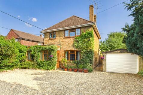 Silchester Road, Tadley, Hampshire, RG26 4 bed detached house for sale