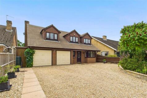 Pelican Road, Pamber Heath, Tadley... 4 bed detached house for sale