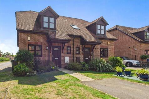 Penbere Close, Pamber Heath, Tadley... 2 bed semi