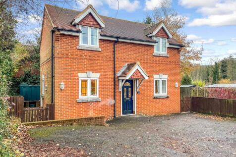 Ashford Hill Road, Ashford Hill... 2 bed detached house for sale