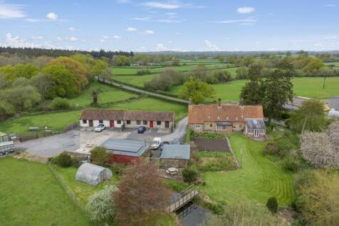 Middlemarsh 8 bed detached house for sale