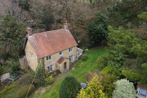 The Hollow, East Chinnock 4 bed detached house for sale
