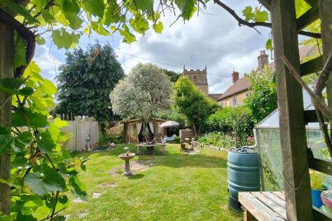 High Street, Milborne Port, Sherborne 3 bed cottage for sale