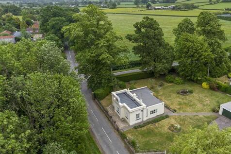 Holnest, Sherborne 3 bed detached bungalow for sale