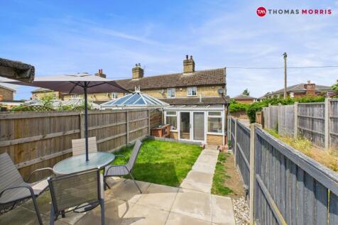 Cambridge Road, Biggleswade SG18 2 bed end of terrace house for sale