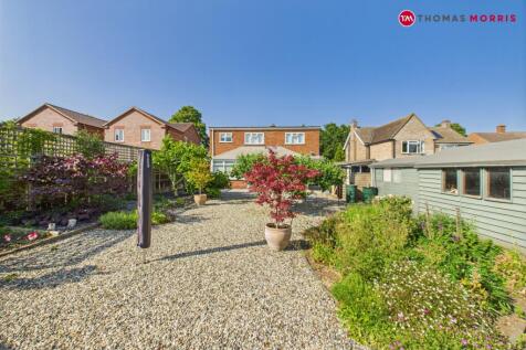 Bedford Road, Bedford MK44 4 bed detached house for sale