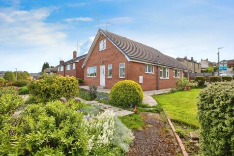 Cornmill Lane, West Yorkshire WF15 3 bed detached house for sale