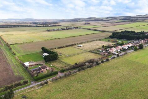 Ashdale, Carr Lane, East Heslerton... 4 bed detached bungalow for sale