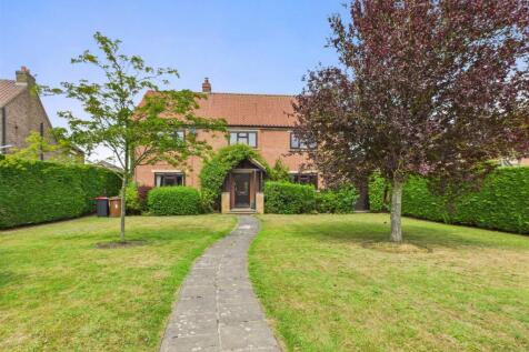 6 Waddale End, Weaverthorpe, YO17 8HG 4 bed detached house for sale