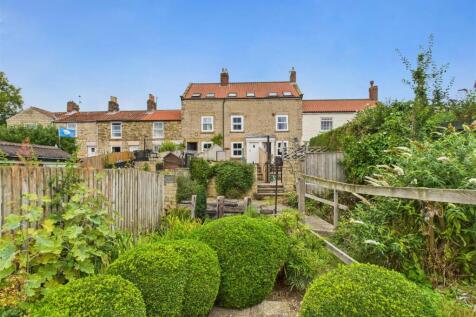 117 Scarborough Road, Norton, Malton... 3 bed terraced house for sale