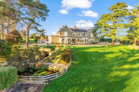 North Devon 12 bed detached house for sale