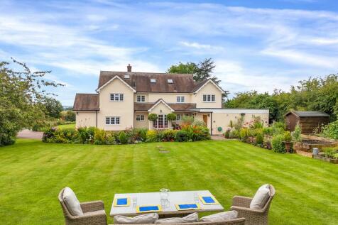 6 bedroom detached house for sale