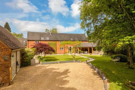 3 bedroom barn conversion for sale